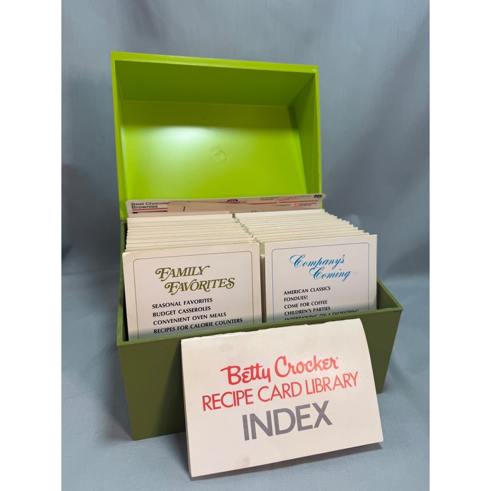 Betty Crocker Recipe Card Library Lime Avocado Green Plastic Box Vintage 1970s